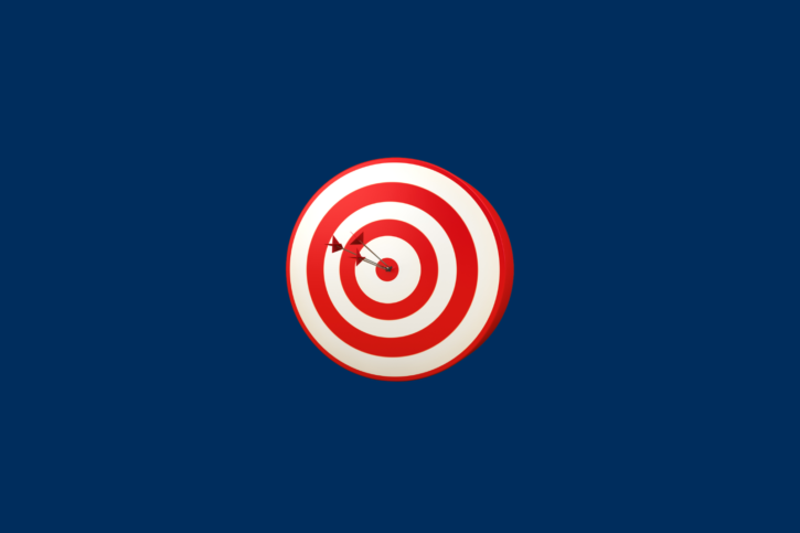 A red and white target on a blue background illustrates effective personalisation.